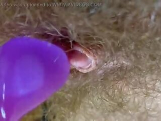 Λαγός δονητής δοκιμή αυνανισμός pov closeup ανεγερθεί μεγάλος κλειτορίδα υγρός οργασμός μαλλιαρό μουνί