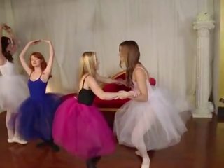 Gadis mati liar - muda ballet penari pergi rogue di mereka gila pengajar